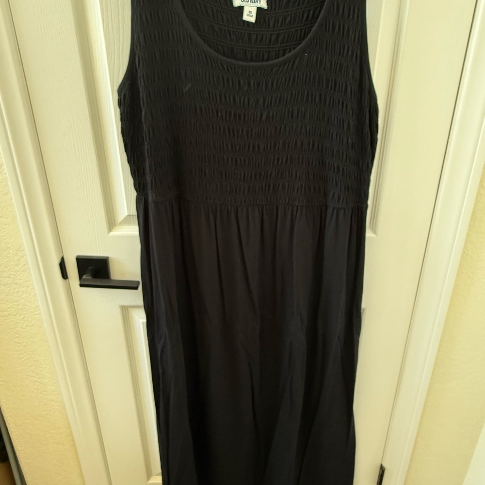 Old Navy Black Sleeveless Maxi Dress